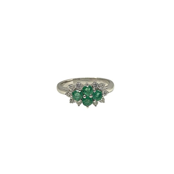 14 K Gold withround white diamonds Emerald Ring